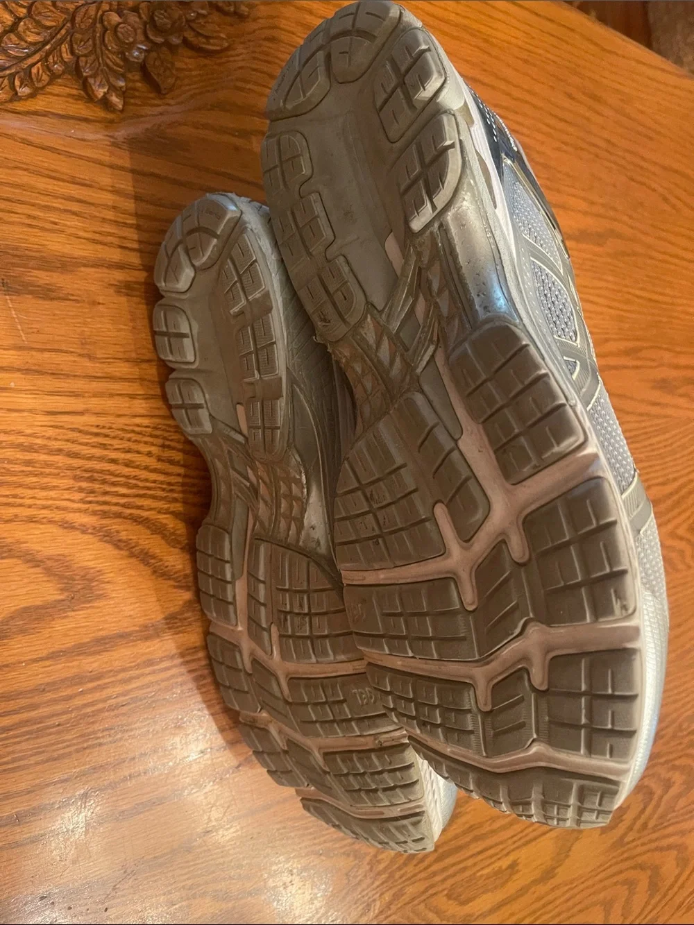 Asics Men’s Athletic Shoes in Light Gray/Silver